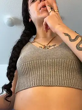 Snapshot of exoticmisfitt chatting on February 2026 07:20:01 PM exoticmisfitt online show from February 2026 07:20:01 PM