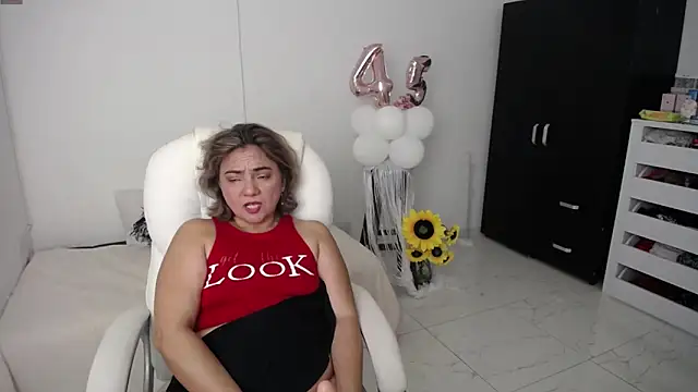 Ghada milf online show from February 2025 03:18:01 PM