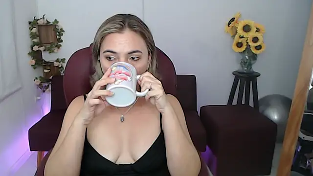 Ghada milf online show from May 2026 09:44:02 PM