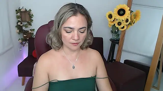 Ghada milf online show from June 2026 09:26:02 PM