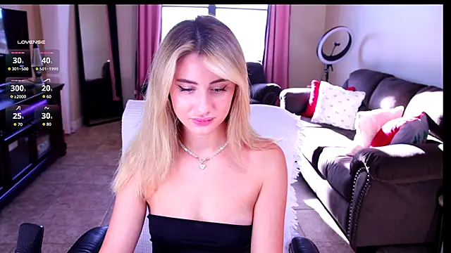 Naughty-Kitty1 online show from September 2025 10:02:01 PM