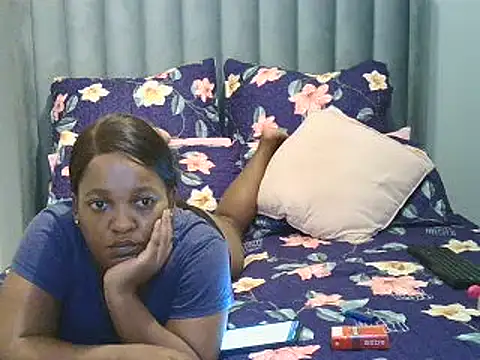 Snapshot of Amberbela chatting on February 2025 03:52:02 AM Amberbela online show from February 2025 03:52:02 AM