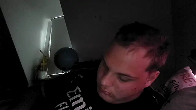 Nicolasjlhkjzl online show from July 2026 06:36:01 PM
