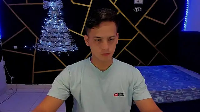 Snapshot of JANER_03 chatting on December 2024 10:45:01 PM JANER 03 online show from December 2024 10:45:01 PM