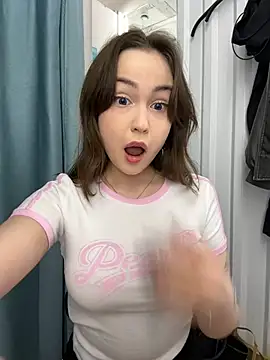 Peachy Dream online show from March 2025 02:12:02 PM