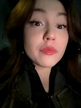 Peachy Dream online show from September 2025 06:19:02 PM