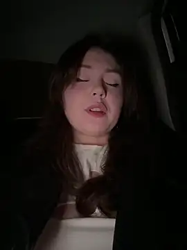 Peachy Dream online show from September 2025 06:13:01 PM