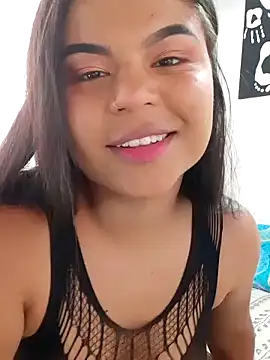 Snapshot of Cleo_hills chatting on December 2024 12:40:02 PM Cleo hills online show from December 2024 12:40:02 PM