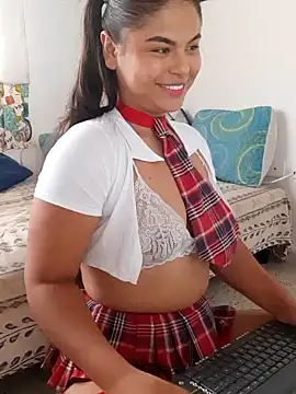 Snapshot of Cleo_hills chatting on December 2024 03:44:01 PM Cleo hills online show from December 2024 03:44:01 PM