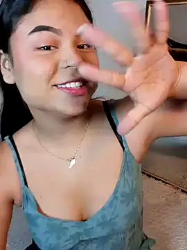 Snapshot of Cleo_hills chatting on January 2025 01:36:01 PM Cleo hills online show from January 2025 01:36:01 PM