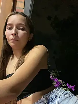 Snapshot of Penelope-Hot chatting on January 2025 12:44:02 AM Penelope-Hot online show from January 2025 12:44:02 AM