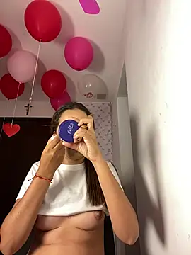 Snapshot of Penelope-Hot chatting on February 2025 09:37:01 PM Penelope-Hot online show from February 2025 09:37:01 PM