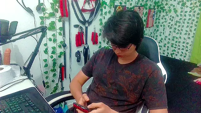 Andy gray online show from April 2026 01:43:01 AM