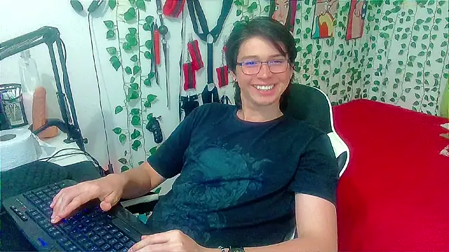 Andy gray online show from June 2026 12:37:01 PM