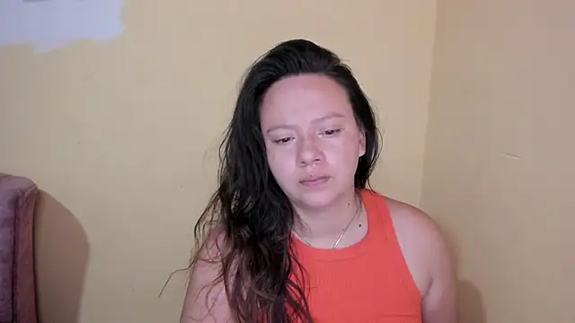 lauraguzman online show from July 2026 03:57:02 AM