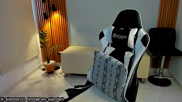 dafboy1 online show from March 2025 04:29:02 PM