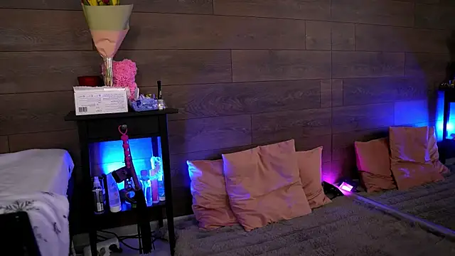 Snapshot of KylieJoyce chatting on March 2025 10:24:02 PM KylieJoyce online show from March 2025 10:24:02 PM