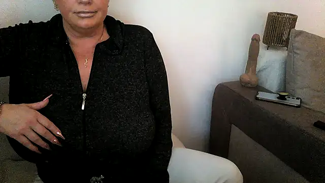hotsierra4u online show from April 2026 08:56:01 AM