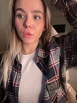 SkyBriii online show from January 2025 03:07:01 PM