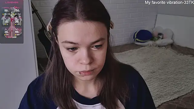 Snapshot of ValBae chatting on January 2025 12:13:02 PM ValBae online show from January 2025 12:13:02 PM