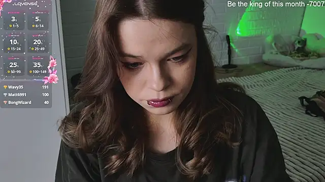 Snapshot of ValBae chatting on March 2025 03:42:01 PM ValBae online show from March 2025 03:42:01 PM