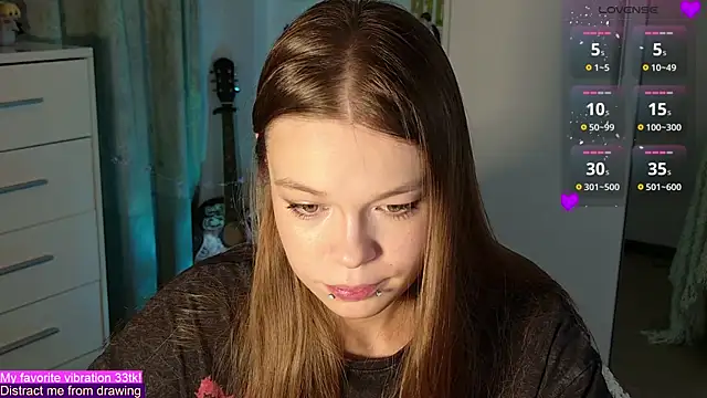 Snapshot of ValBae chatting on September 2025 07:52:01 PM ValBae online show from September 2025 07:52:01 PM