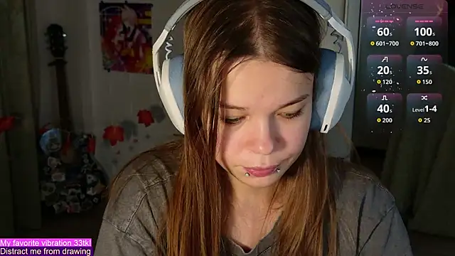 Snapshot of ValBae chatting on October 2025 08:59:02 PM ValBae online show from October 2025 08:59:02 PM