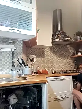 Snapshot of Frabox65 chatting on December 2024 06:17:02 AM Frabox65 online show from December 2024 06:17:02 AM