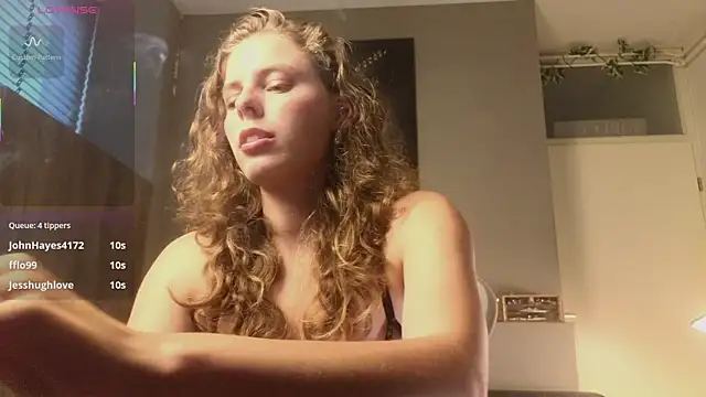 AyreenMoore online show from July 2026 05:53:01 PM