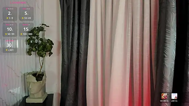 ailynBlaze online show from April 2026 07:02:01 AM