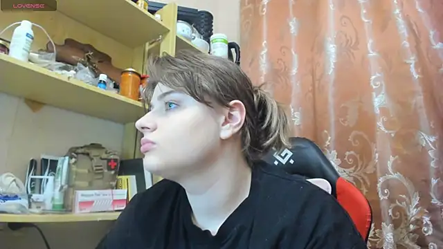 Seductive She Wolf online show from May 2026 11:17:02 PM