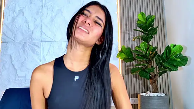 LaurenRodriiguez online show from January 2026 01:02:01 PM