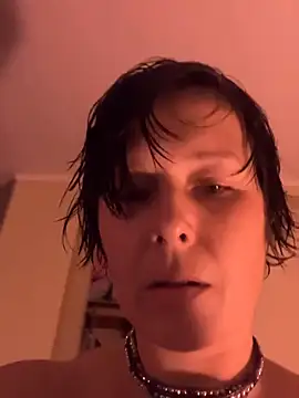 Snapshot of KatieBARBiE98 chatting on December 2024 09:48:01 PM KatieBARBiE98 online show from December 2024 09:48:01 PM