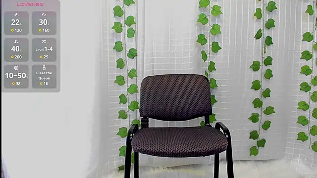 Madeleine  w online show from March 2025 11:38:02 AM