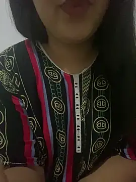 yassminsexy22 online show from September 2025 05:35:01 PM