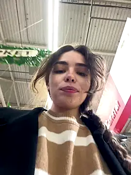 Snapshot of pantyless chatting on September 2025 10:48:01 PM pantyless online show from September 2025 10:48:01 PM