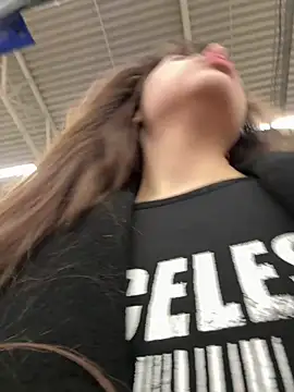 Snapshot of pantyless chatting on October 2025 09:36:02 PM pantyless online show from October 2025 09:36:02 PM