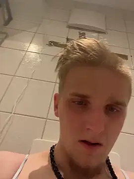 Michaela1222 online show from April 2026 03:43:02 AM