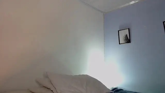 Snapshot of SophiaJoliebm chatting on March 2025 03:28:02 AM SophiaJoliebm online show from March 2025 03:28:02 AM