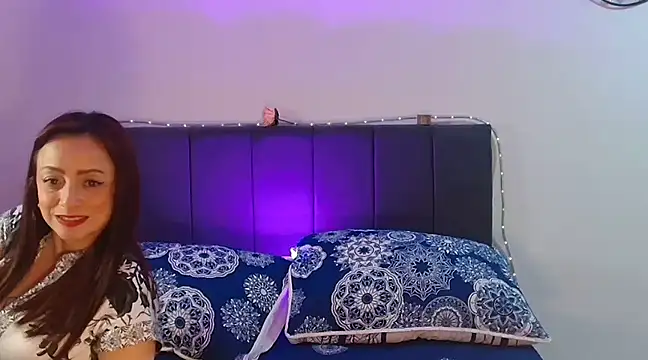 catalinamommyx online show from March 2025 06:03:02 AM