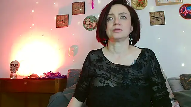 catalinamommyx online show from June 2026 06:08:02 AM
