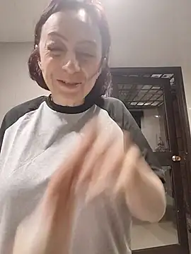 catalinamommyx online show from July 2026 10:38:02 PM