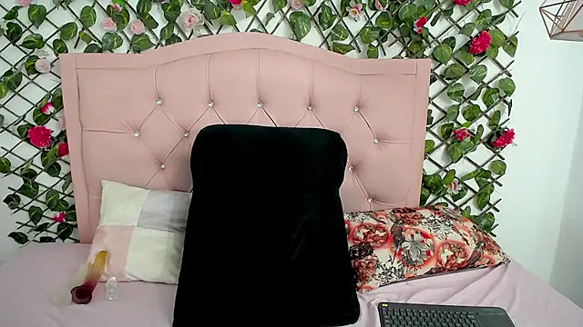 LucyCute 1 online show from July 2026 03:39:01 PM