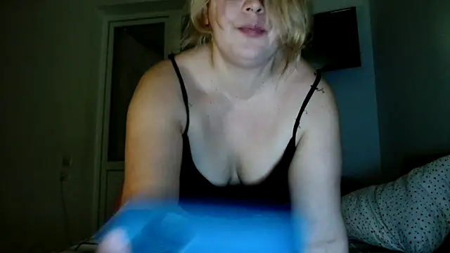  CattrinaVegas  online show from December 2024 07:11:01 PM