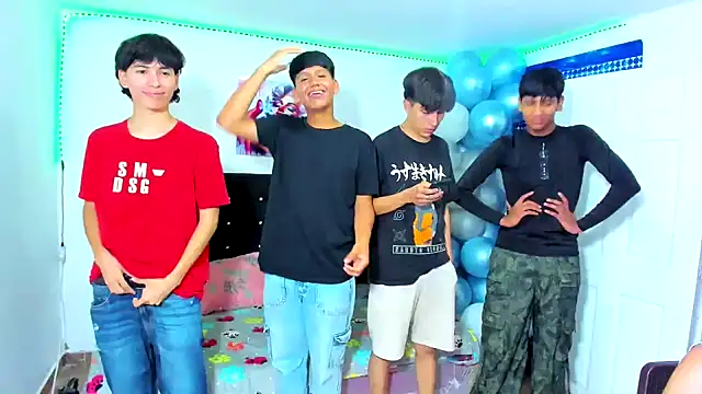 Snapshot of Alexander_and_Xiao chatting on March 2025 08:00:02 PM Alexander and Xiao online show from March 2025 08:00:02 PM