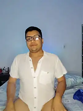 Snapshot of Elian16_ chatting on April 2026 04:10:02 AM Elian16 online show from April 2026 04:10:02 AM