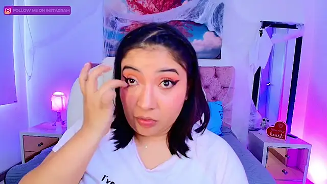 Emma monserrat online show from October 2025 07:14:01 PM