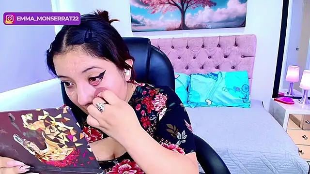 Emma monserrat online show from December 2025 07:31:01 PM