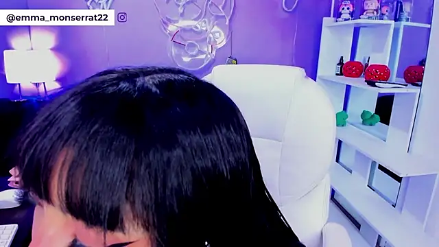 Emma monserrat online show from April 2026 11:09:01 AM