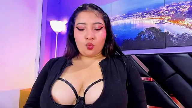 Emma monserrat online show from July 2026 11:39:02 AM
